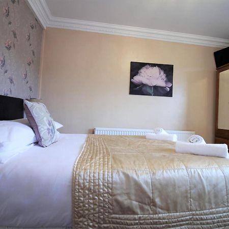 Fairway Hotel Bathgate Esterno foto