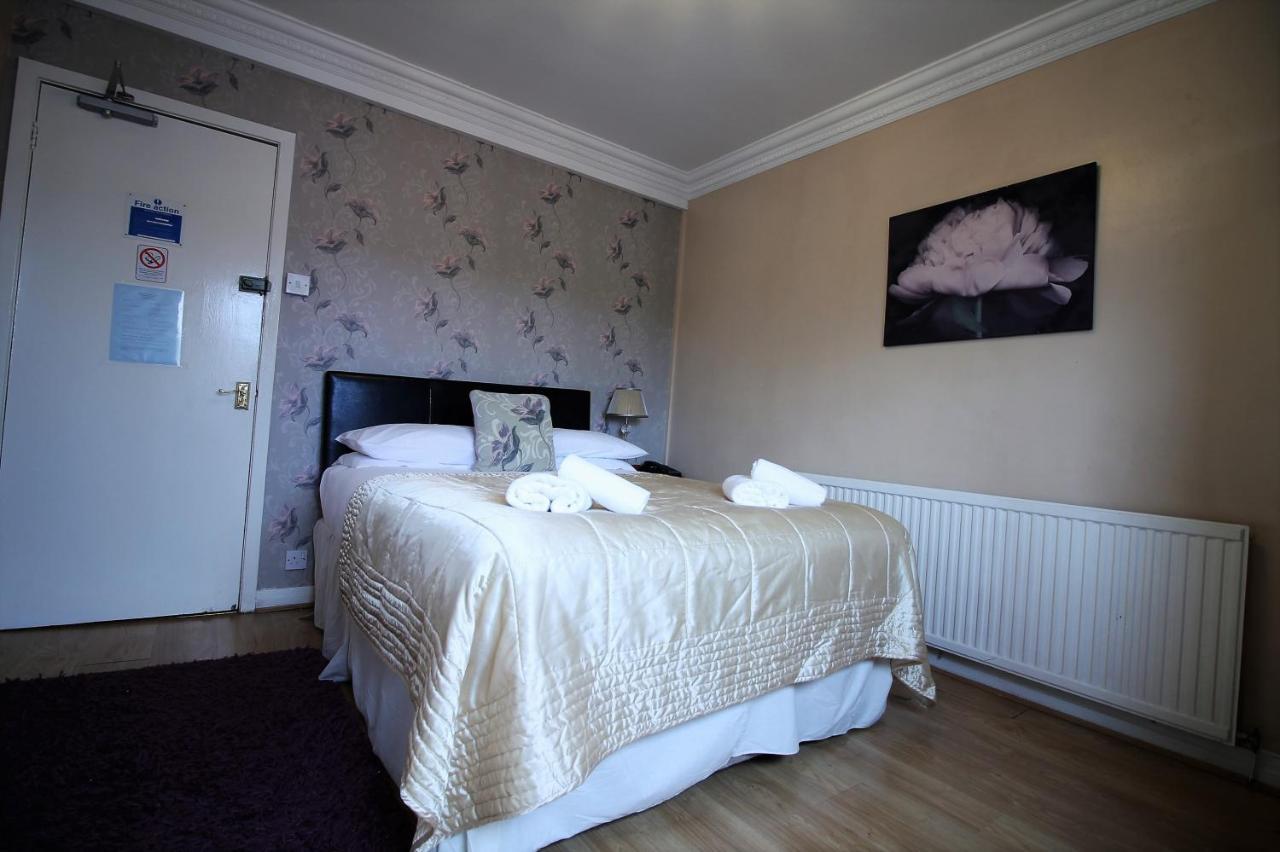 Fairway Hotel Bathgate Esterno foto